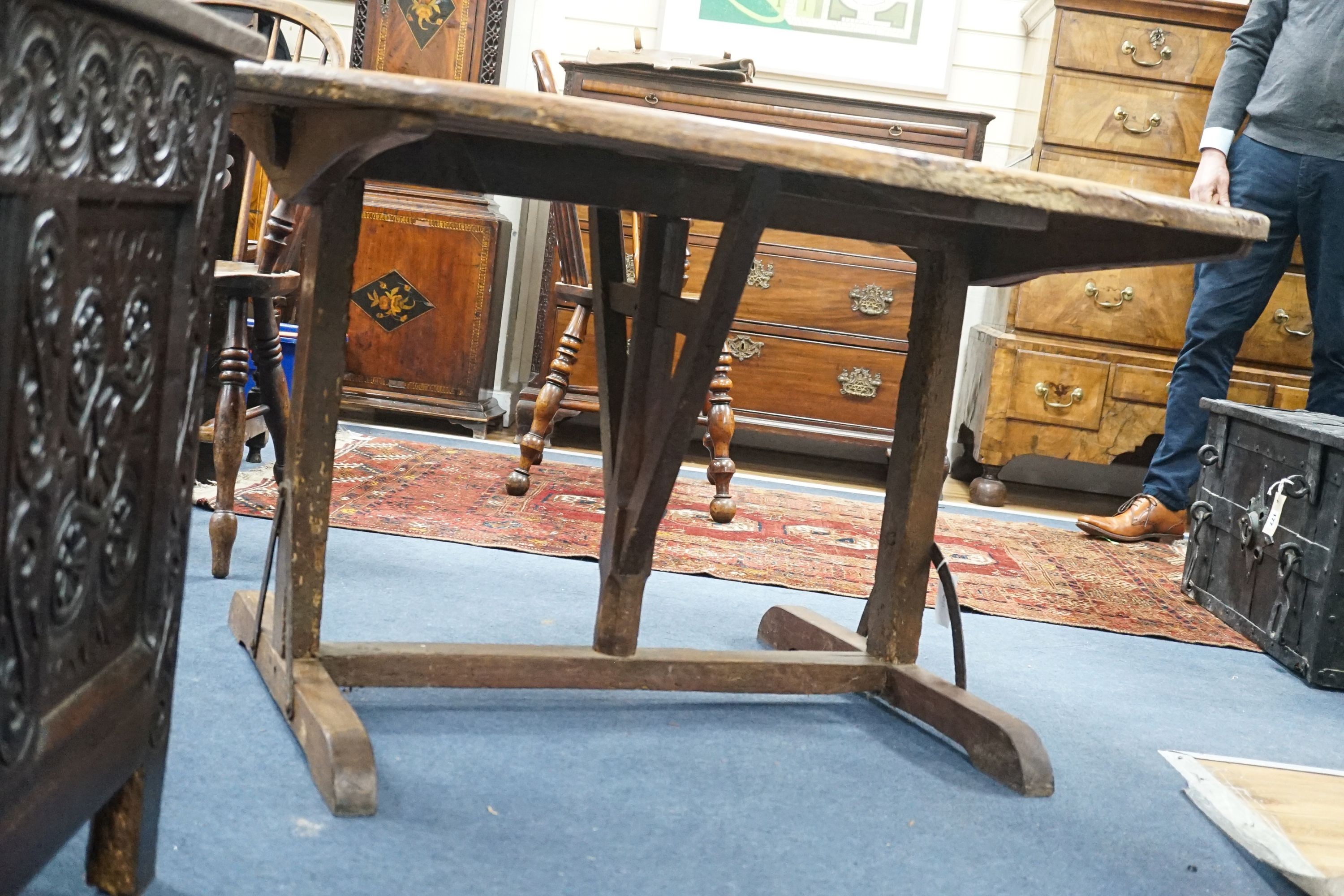 A Vendange 19th century fruitwood table, diameter 136cm, height 68cm